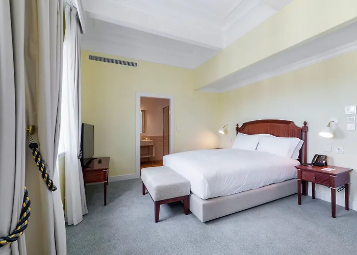 Отель Infante Sagres - Small Luxury Of The World